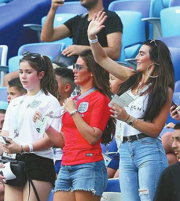 大本营不奢华、太太团不抢镜、球迷尚未闹事 英格兰让全世界“失望”了