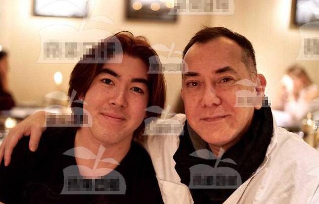 黄秋生承认私生子 结婚26年却有个20岁的私生子 真是。。。