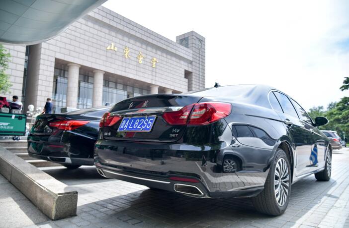 新红旗汽车重新定义豪华汽车品牌 ——“红旗品牌产品体验日活动”在济南举办