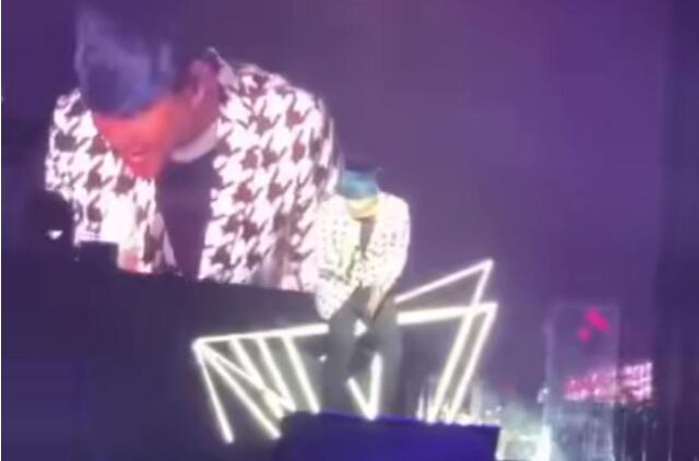 尴尬癌都犯了！林俊杰裤子掉了 演唱会意料之外尴尬瞬间（合集）