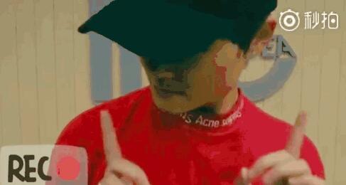 春哥舞蹈视频晒出！蔡依林助阵李宇春 这姿态简直魔力四射