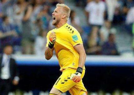 有其父必有其子!舒梅切尔3拒点球 豪门之路一