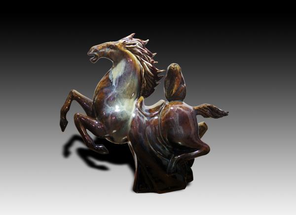 陈仲琛：在火与土的艺术里不羁行走