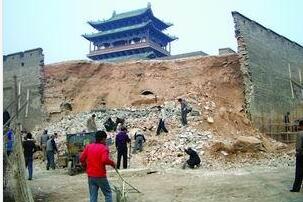 7号强台风侵袭!日本遗产城墙塌陷 冲绳今归仁