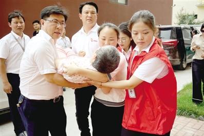 带植物人母亲上大学的