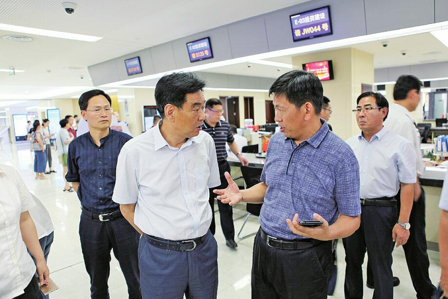 市城乡建设委审批服务大提速 施工许可前置审批要件由32项精简优化至14项