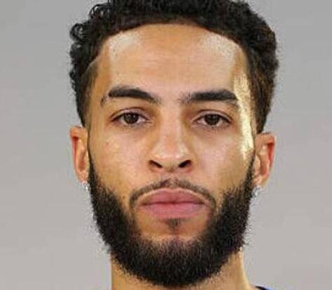 前火箭球员霍尼卡特被击毙 曾与警方长时间对峙开枪互射