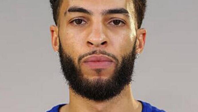 与警方持枪互射！前火箭球员被击毙 霍尼卡特让父母操碎心