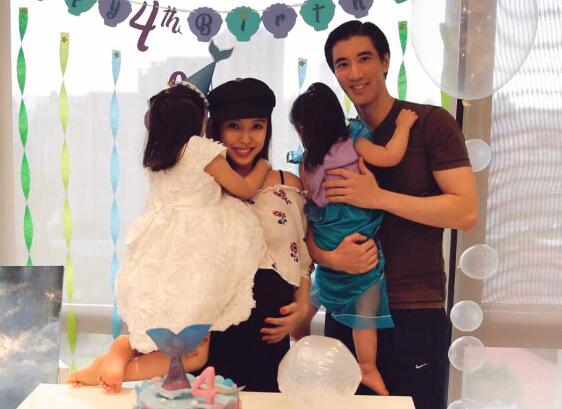 第三胎是儿子!王力宏晒全家福 李靓蕾孕肚抢镜 