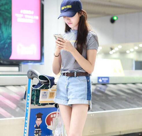 刚和王大陆互动完 林允自曝又复胖 都是吃火锅“奖励”的！