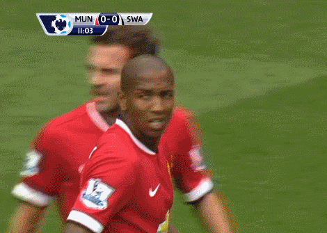 莫非是吉兆？门将赛中误食蜻蜓 看洛里痛苦的表情实在让人心疼