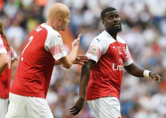 穷困潦倒无家可归!前阿森纳球员被捕 与妻子离婚上诉失败破产