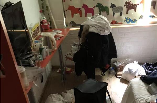 姑娘脏到酒店报警 姑娘在酒店长住2月房间脏到逼酒店商家报警