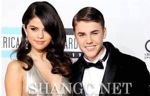 网友：齁甜！比伯表白未婚妻 比伯恋情趋于明朗和赛琳娜彻底结束