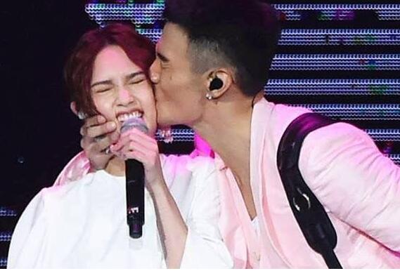 杨丞琳庆生李荣浩 李荣浩和潘玮柏亲吻照模仿杨丞琳实在惟妙惟肖