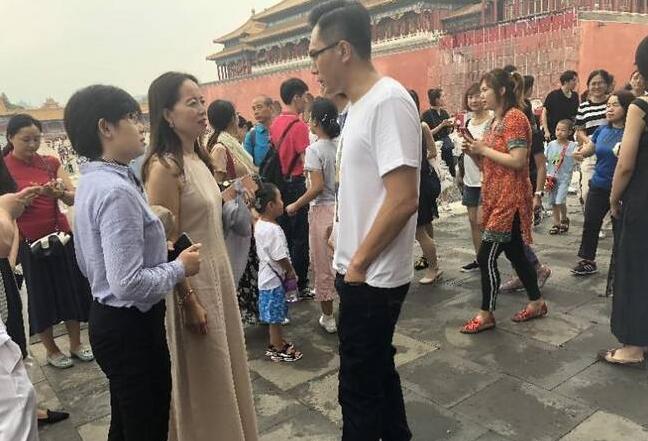 故宫看刘烨去！网友故宫偶遇刘烨 头次见“野生的刘烨”激动不已