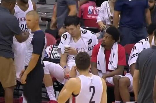 科比接班人?周琦17分7篮板 火箭109-102篮网豪取4连胜顺利晋级 