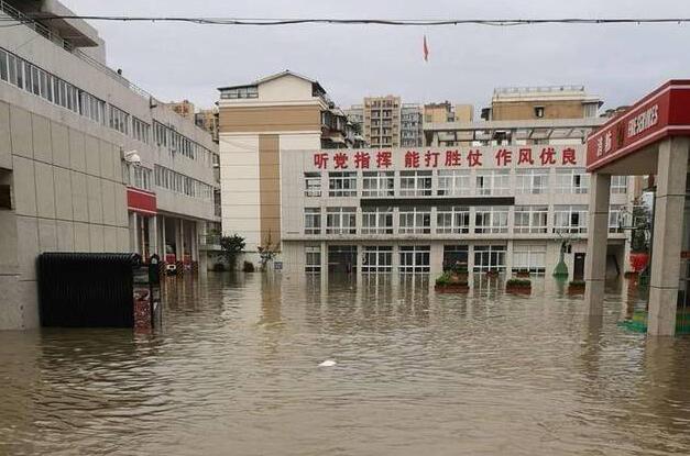 德阳一消防队：救援归来营房被淹 战士抗洪顾不得吃饭