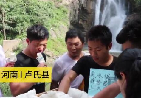 自力更生问心无愧!卖冰棍攒大学学费 1根1块钱开学前要卖7000根