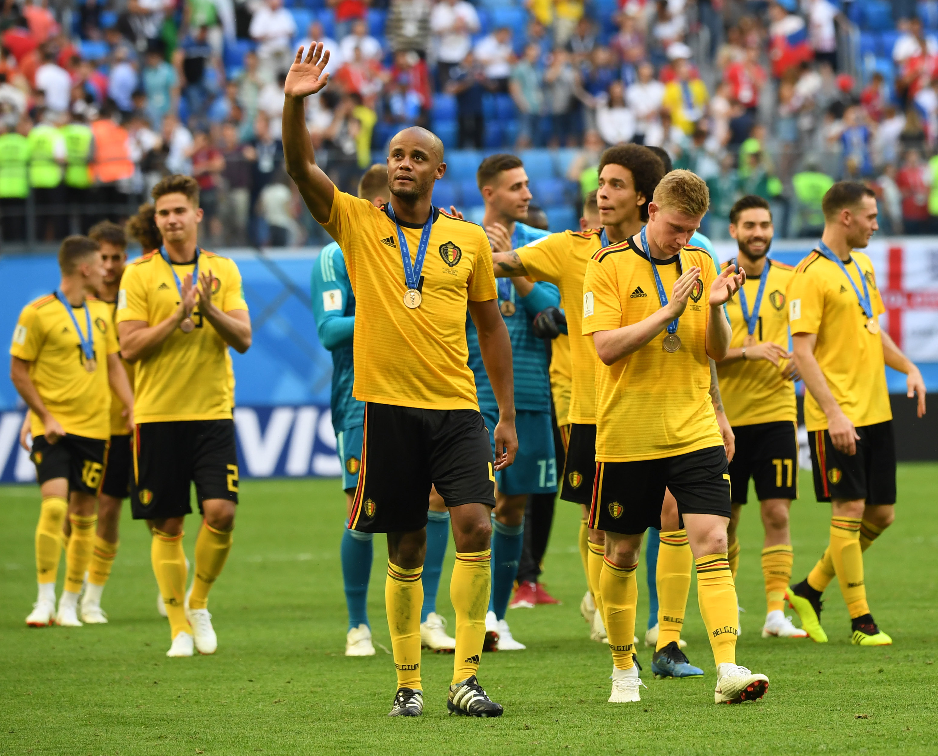 【天下杯】梅西失点阿根廷1-1冰岛 克罗地亚万博世界杯版2-0尼日利亚 法国2-1澳大利亚 丹麦1-0秘鲁(图1)