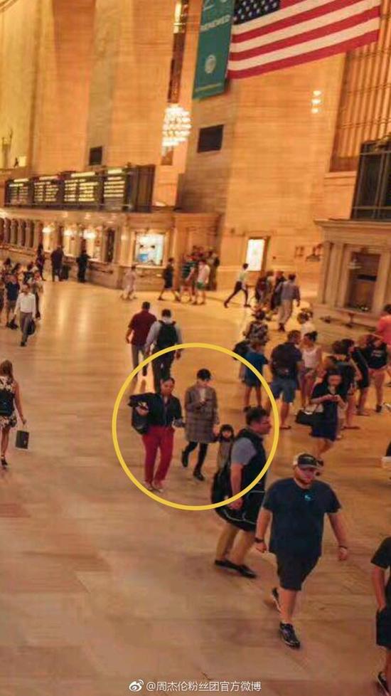 网友到拍婚纱照拍到周杰伦 这次真的“背景人物”真的大有来头！