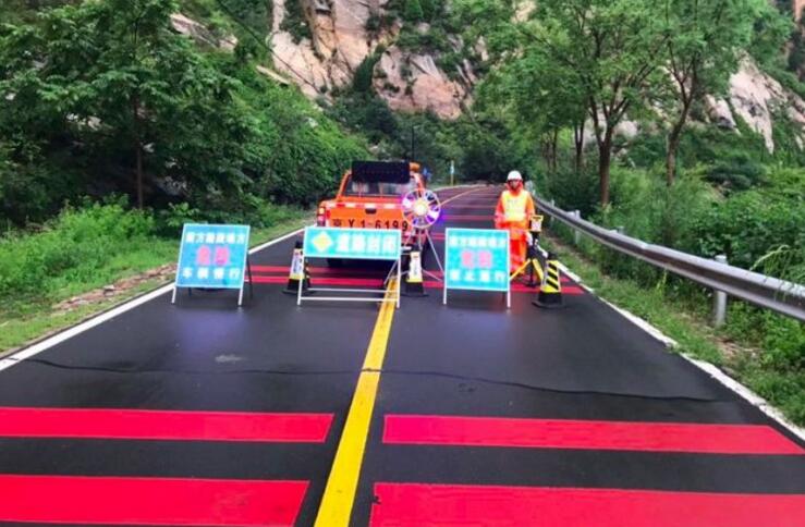 北京暴雨怀柔山洪 怀柔区G111京加路、房山108国道受影响