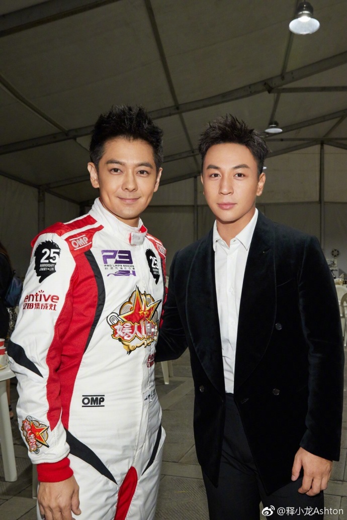 24年后旋风合体！林志颖释小龙同框 网友:你已长大他还未老