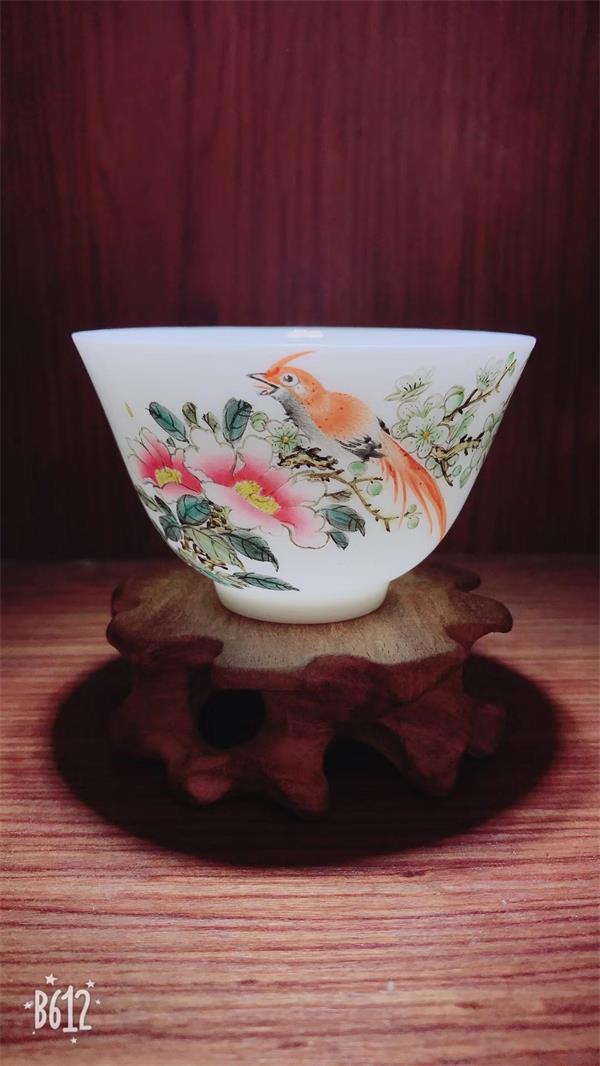 赏涂铭粉彩珐琅彩陶瓷艺术魅力