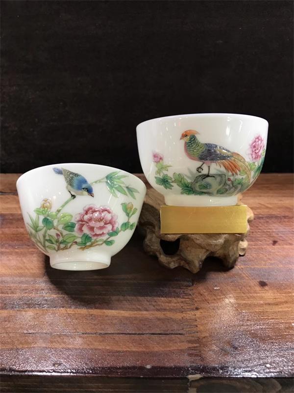 赏涂铭粉彩珐琅彩陶瓷艺术魅力