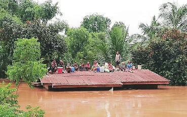 老挝南部一水电站溃坝 致数人死亡数百人失踪