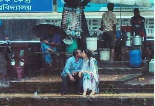 与自由吻别?亲吻照触怒孟加拉 一张雨之歌惹