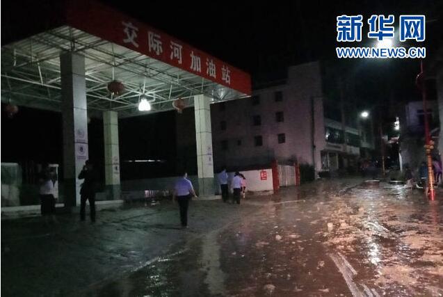 千户村民深夜大转移!山洪来前被叫醒 凉山灾害预警准确及时