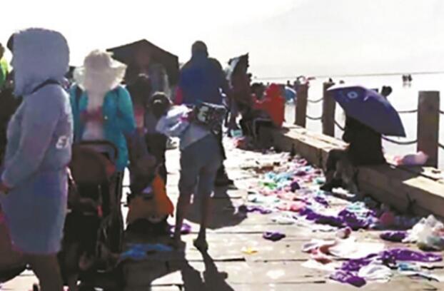 茶卡盐湖遭垃圾困扰 天空之境变垃圾场一天清出12吨垃圾