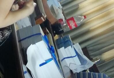 为难家属?英文版马航调查报告书每本重约2公斤 家属表示看不懂