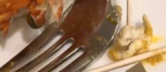 恶心skr!龙虾里吃出口香糖 高档西餐厅如此“龌龊”具体怎么回事