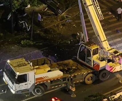 杭州闹市区闹市致4死13伤车祸调查通报:车辆制动转向无异常