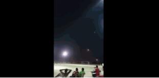 也门球员无视导弹 球迷：他们莫非是把炮弹当成了最美的烟火？