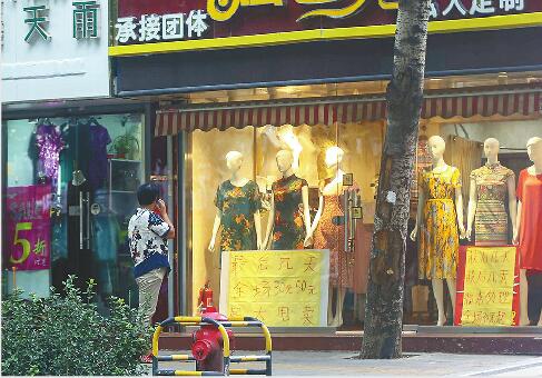 市民多次投诉的违建拆除进展如何？舜玉路派出所对面违建八成仍营业