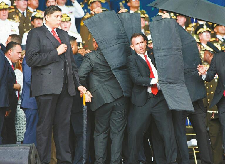 马杜罗躲过“无人机袭击” 其指认委内瑞拉国内外势力合谋行刺