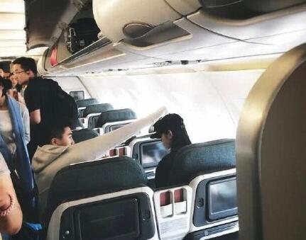 恋情曝光？网友偶遇何猷君奚梦瑶 总是被拍到同框引发无限猜测