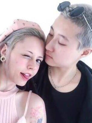 吴卓林被曝卖垃圾 和女友流浪异乡吴绮莉无回应