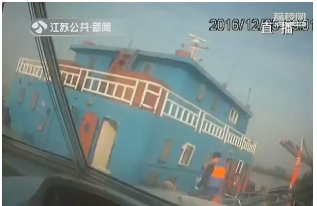 惊人大案!团伙盗采江砂被诉