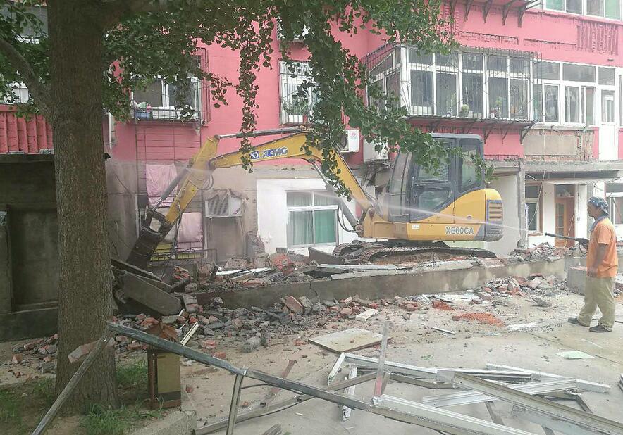 海尔绿城全运村社区违建业主将被联合惩戒 七里山小区300余平方米违建拆除