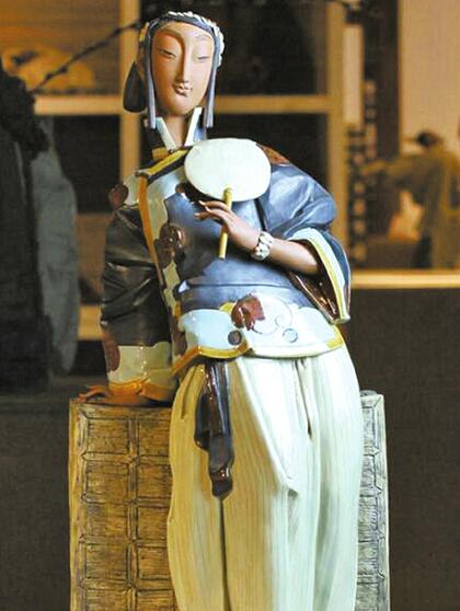 中国陶瓷艺术大师封伟民艺博会上解读石湾陶艺