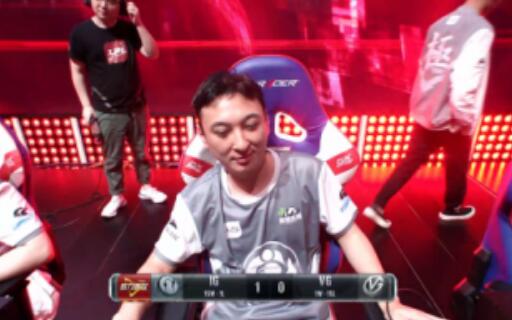 LOL2018LPLIGVSVG王思聪首发AD上场 王校