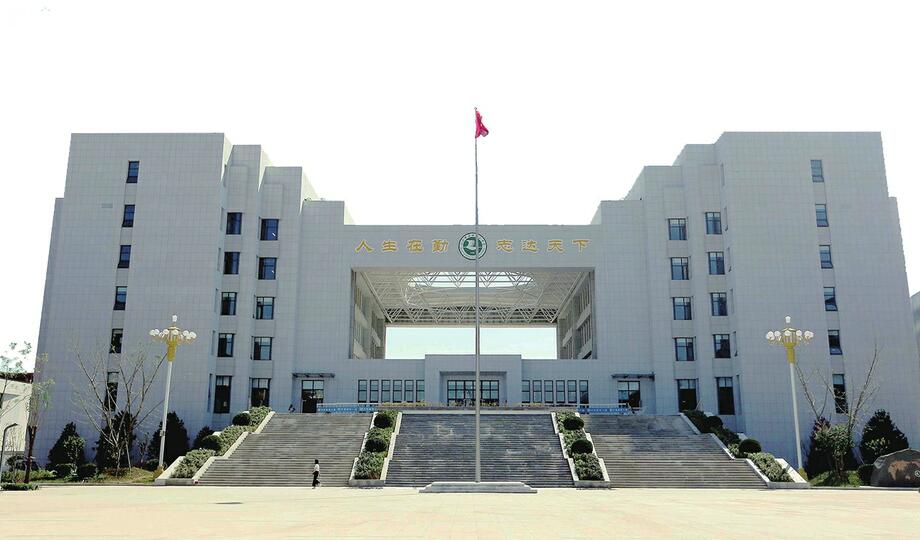 9月开学季3所高中搬新家 这些“高大上”等您孩子来享用