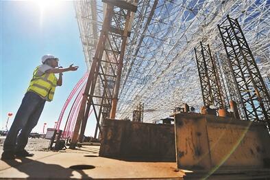 上规模!北京新机场封顶 面积有5个足球场大