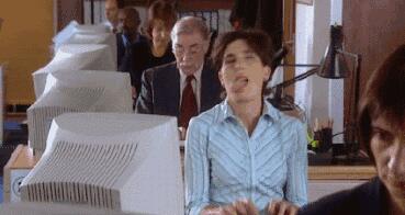 歧视孕妇！没回微信被开除 获赔1.8万具体怎么回事