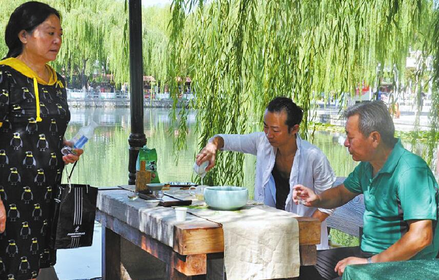 百花洲万人品茗精彩谢幕 3天20万人次诠释最美“泉茶盛宴”