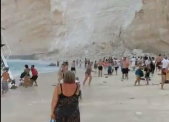 真相细思极恐!希腊游船倾覆 大量坠落碎石落入海湾后掀起巨大波浪